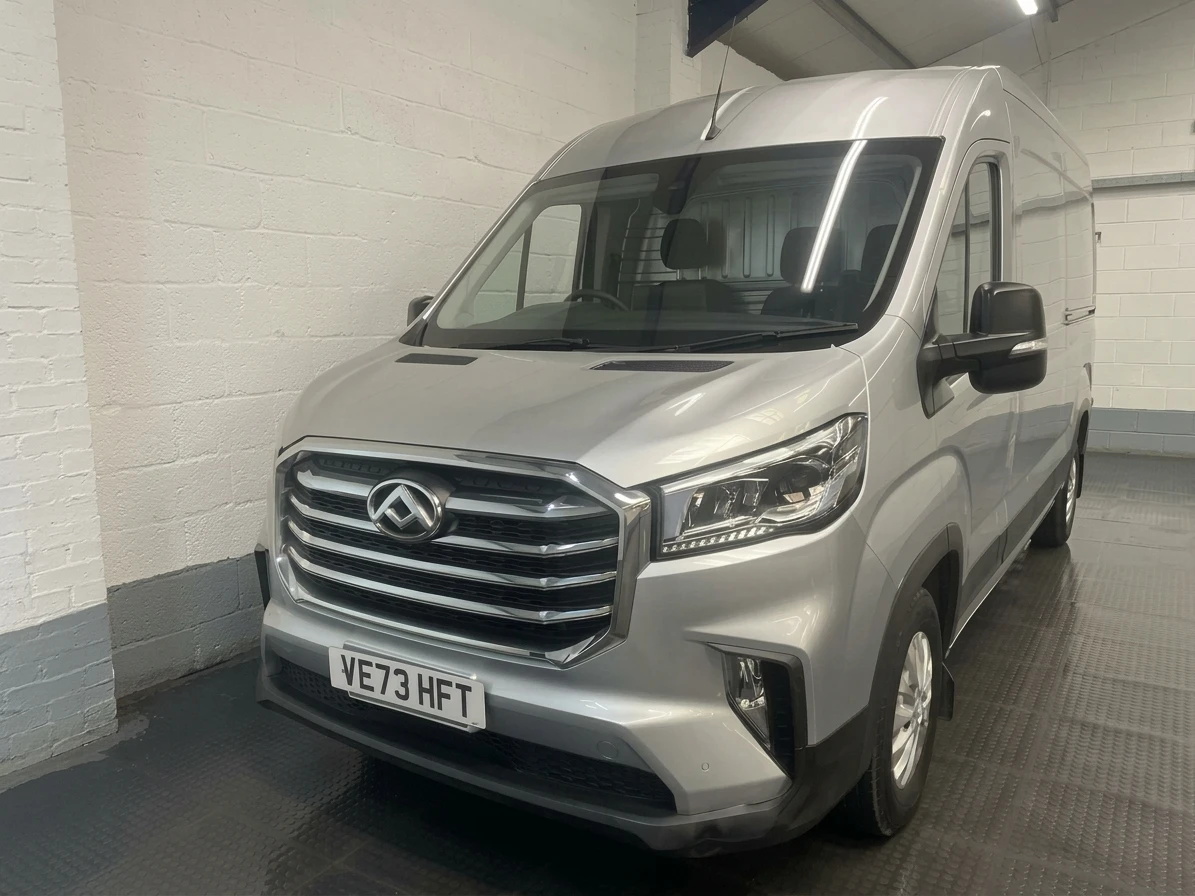 2024 Maxus Deliver 9 High Roof Panel Van — front three-quarter view