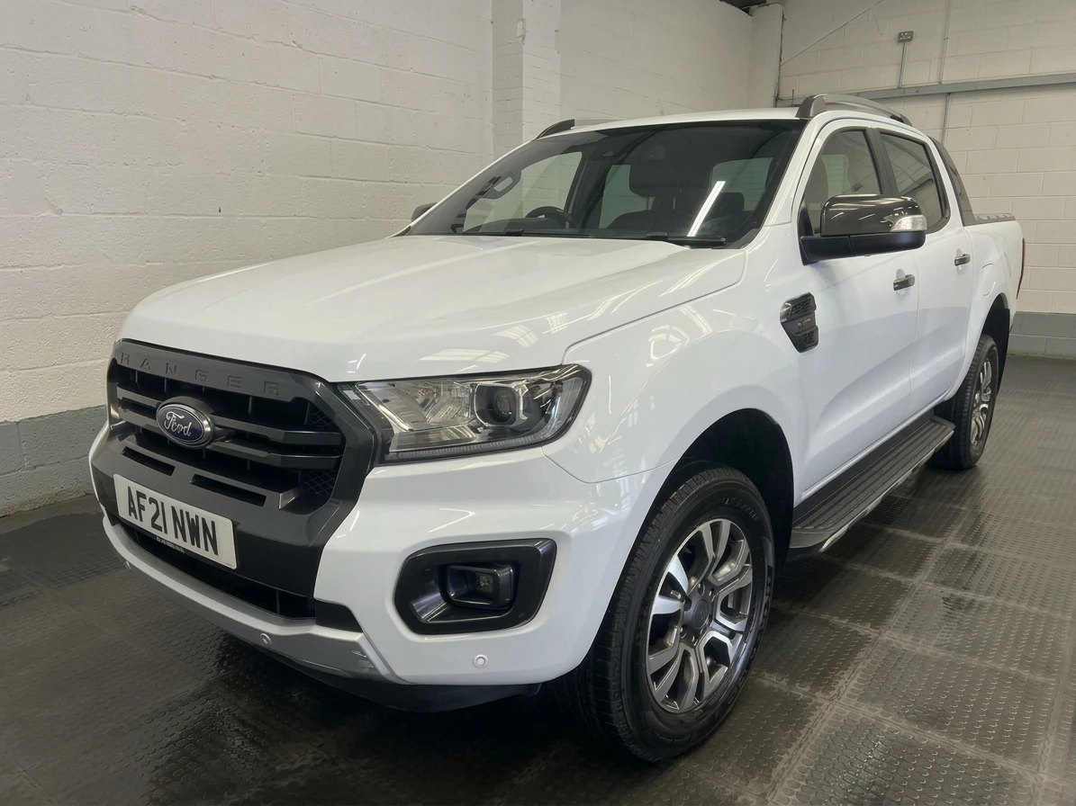 2021 Ford Ranger Double Cab PickUp Van — front three-quarter view