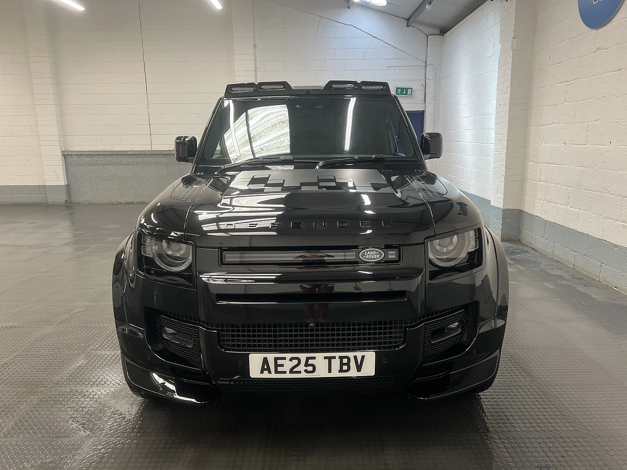 2025 Land Rover Defender 90 Panel Van — front view