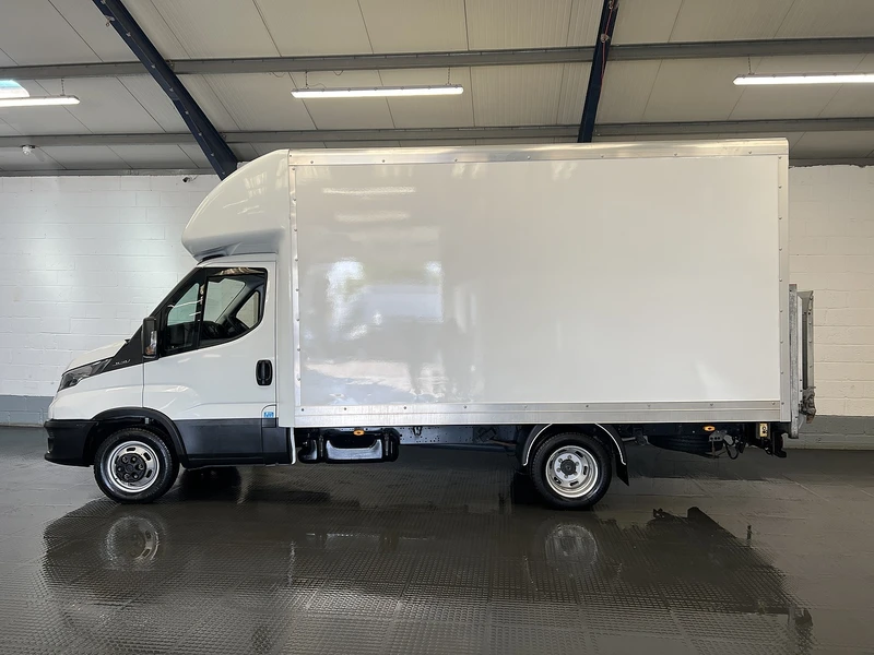 2023 Iveco Daily Luton Box Van — side view