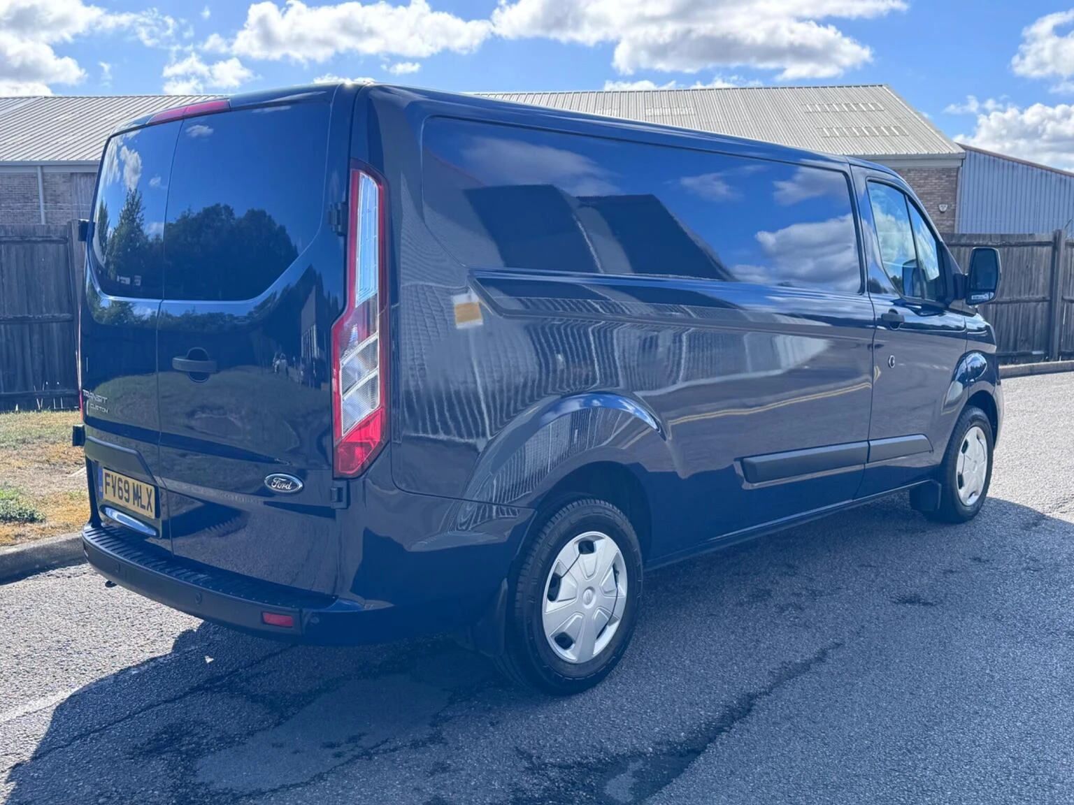 2019 Ford Transit Custom Panel Van — rear three-quarter view