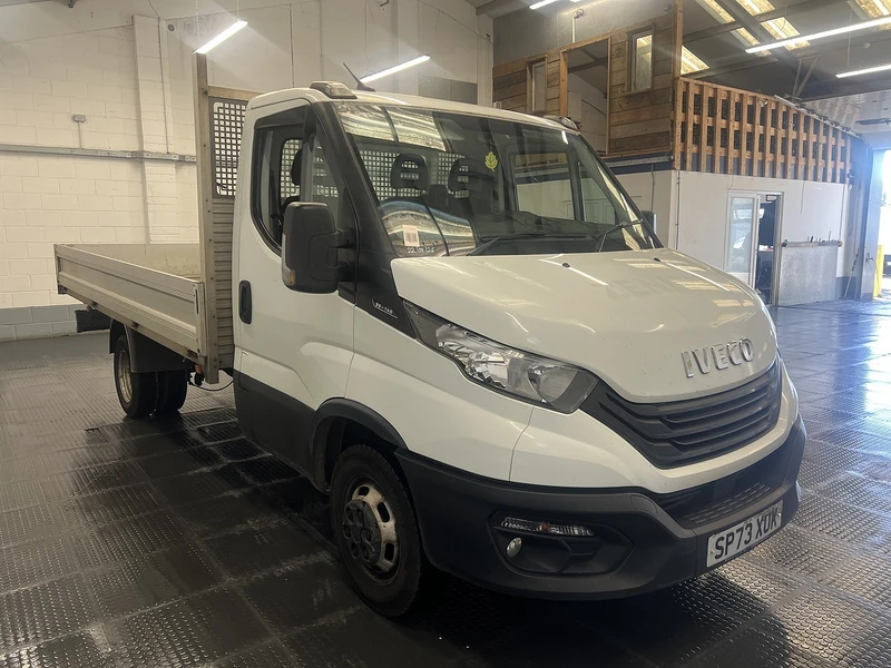 2023 Iveco Daily Dropside Van — side view