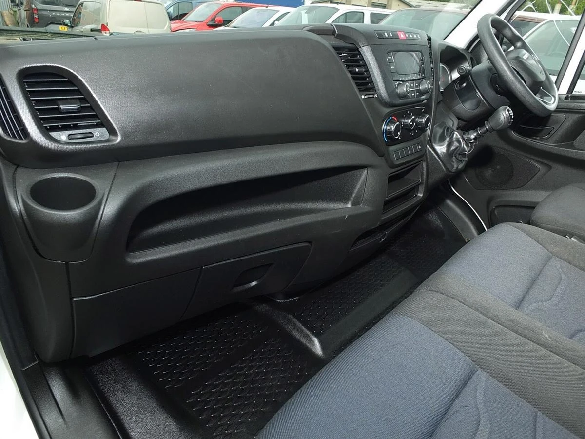 2022 Iveco Daily Dropside Van — cab interior