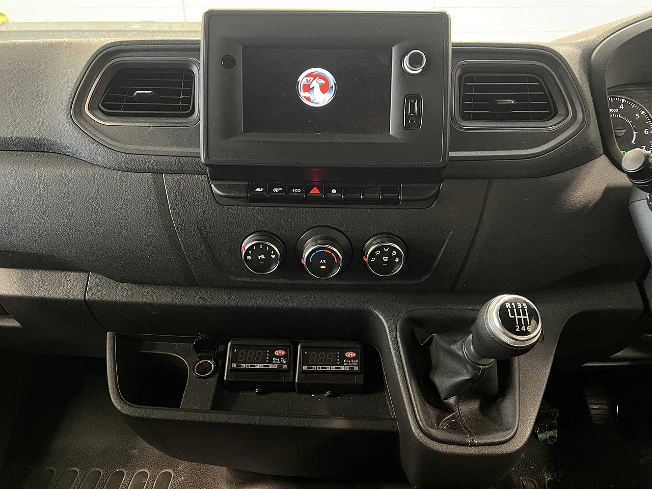 2022 Vauxhall Movano Luton Low Loader Van — cab interior