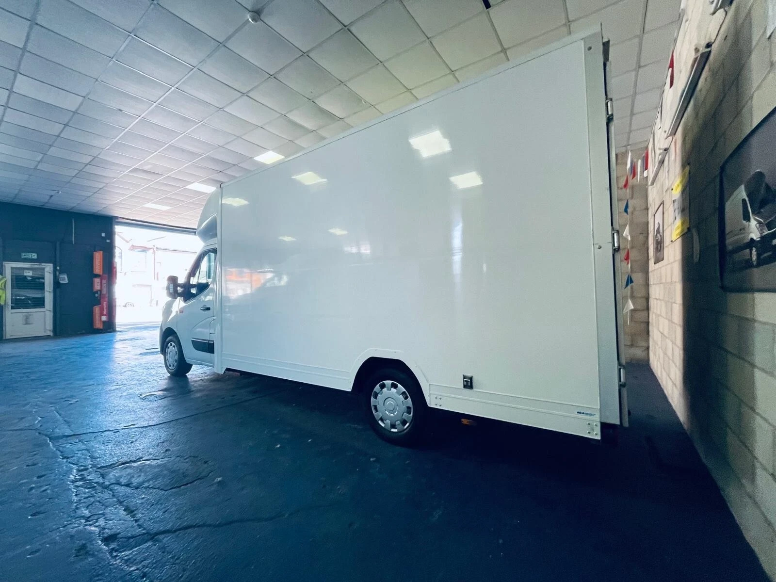 2022 Renault Master Luton Low Loader Van — rear three-quarter view