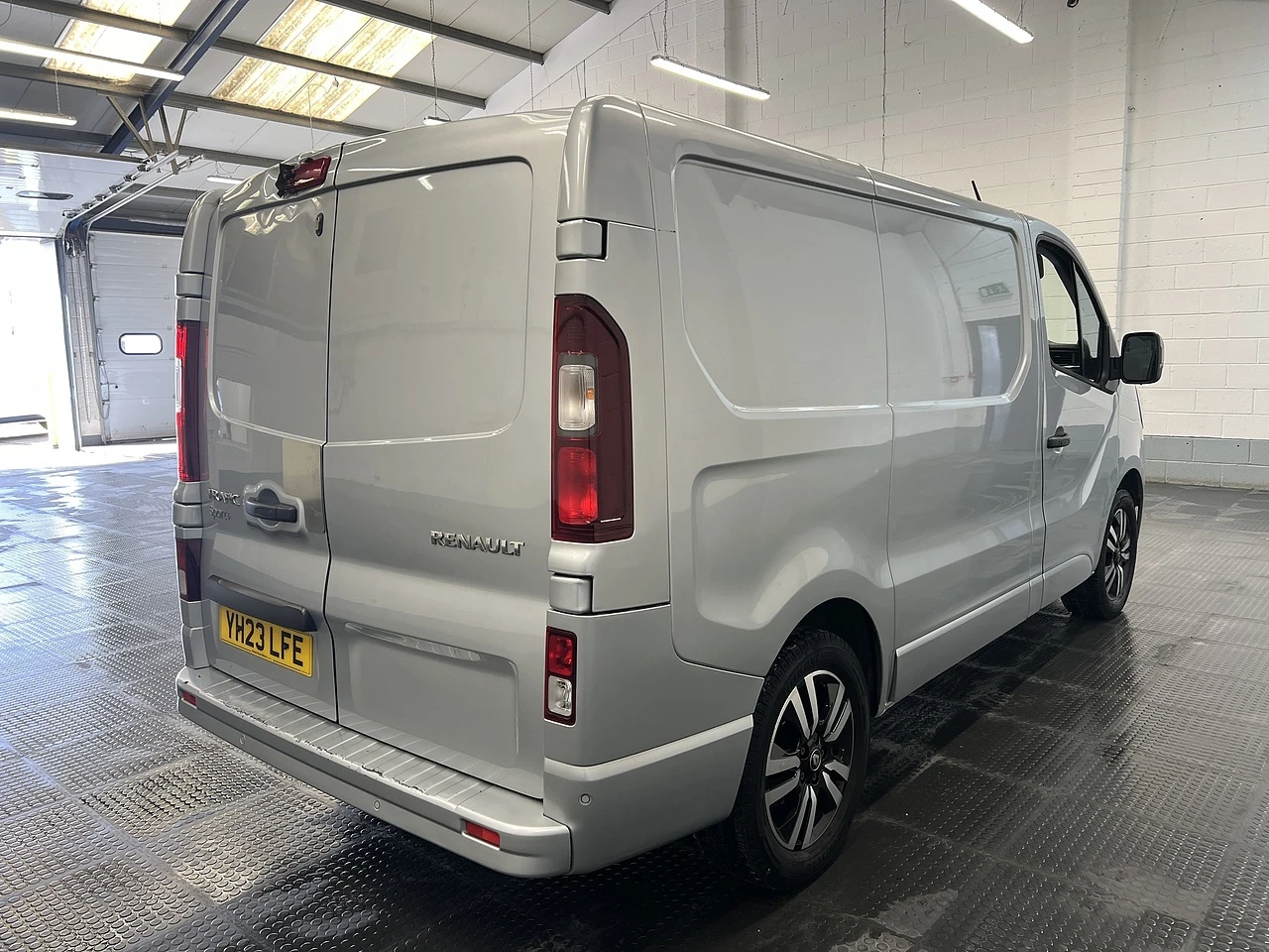 2023 Renault Trafic Panel Van — rear three-quarter view