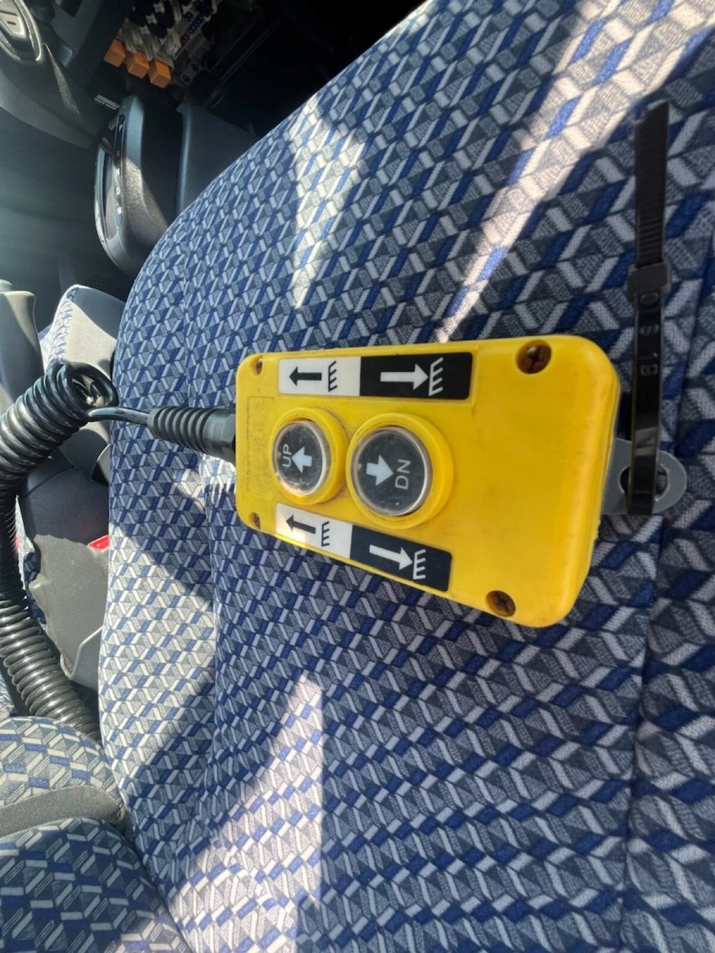 2023 Isuzu Grafter Tipper Van — cab interior