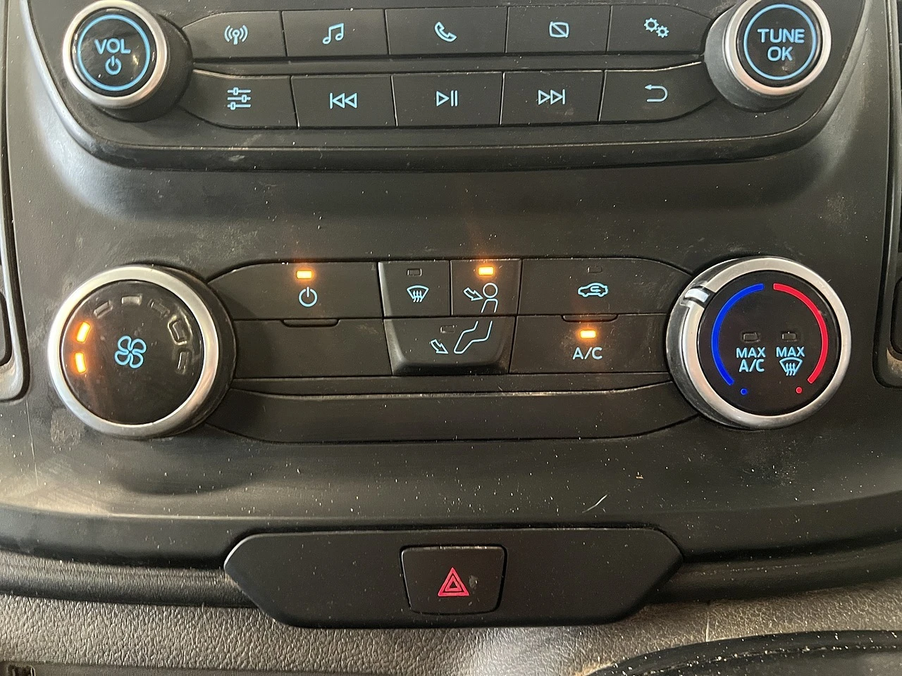 2022 Ford Transit Tipper Van — cab interior