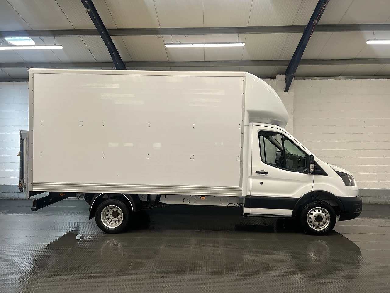 2022 Ford Transit Luton Box Van — side view