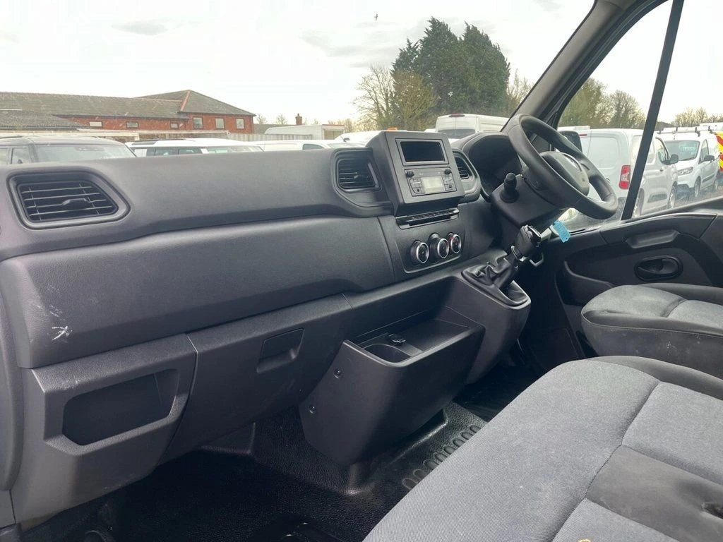 2023 Renault Master Panel Van — cab interior