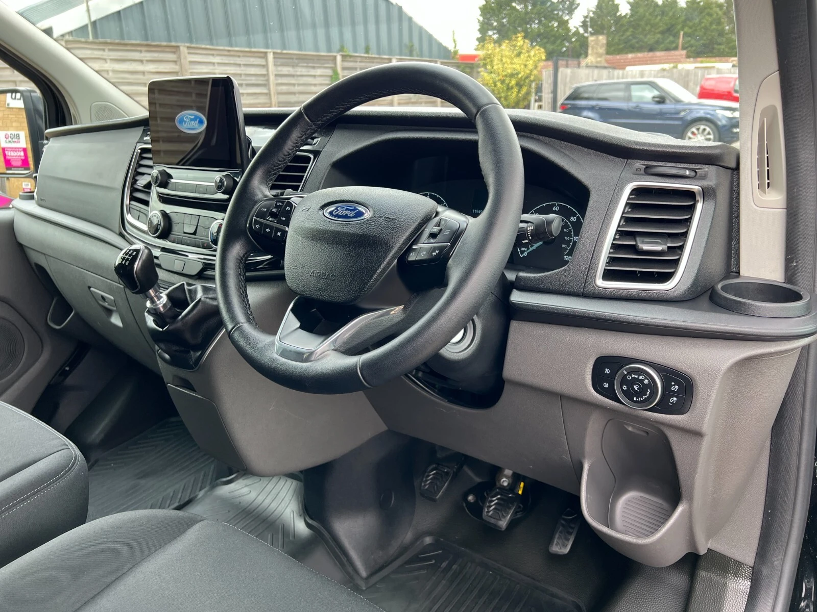 2022 Ford Transit Custom Panel Van — cab interior