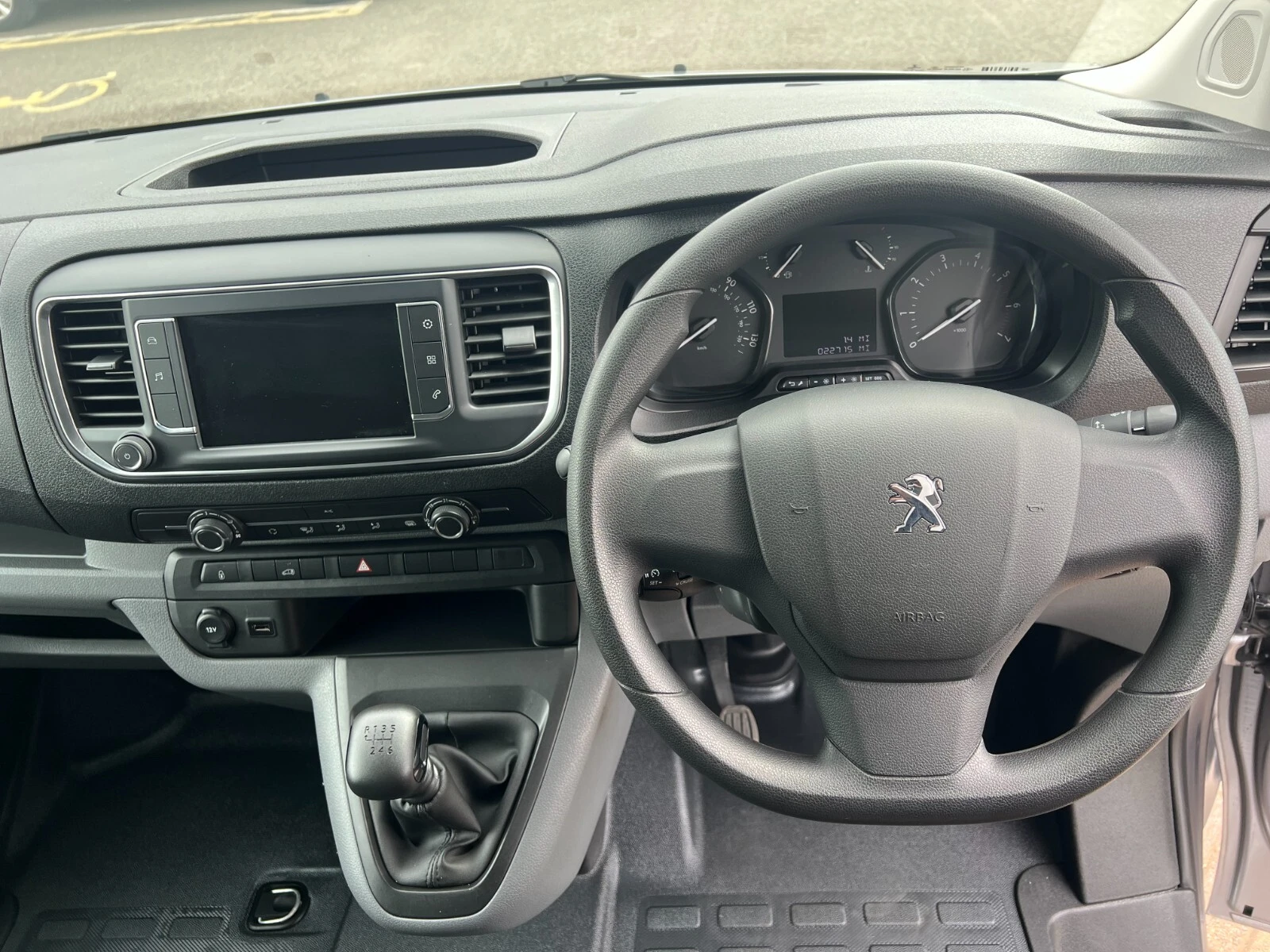 2022 Peugeot Expert Panel Van — cab interior