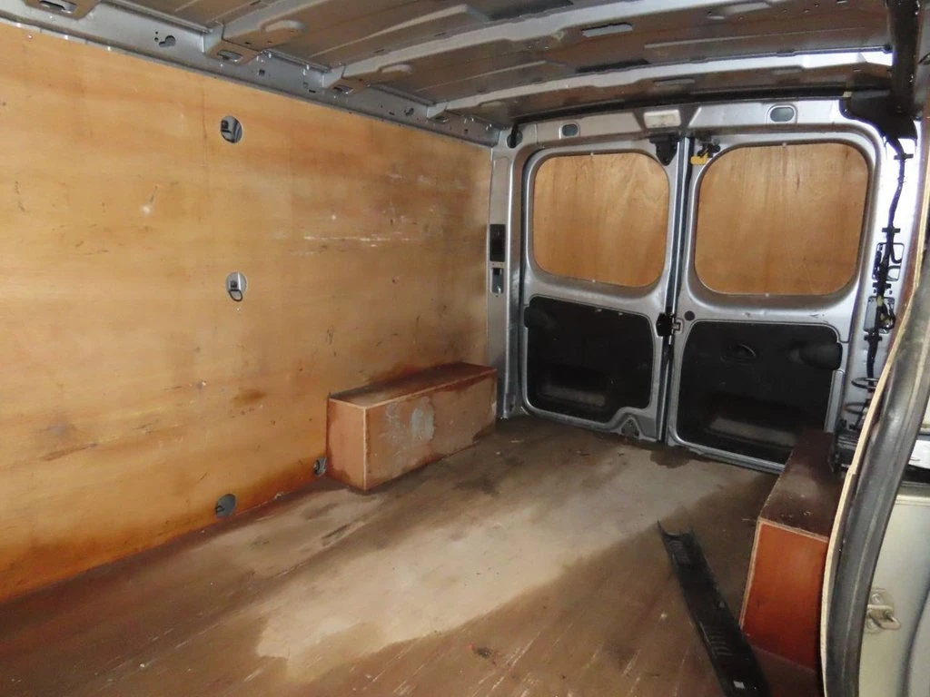 2023 Nissan Primastar Panel Van — cab interior