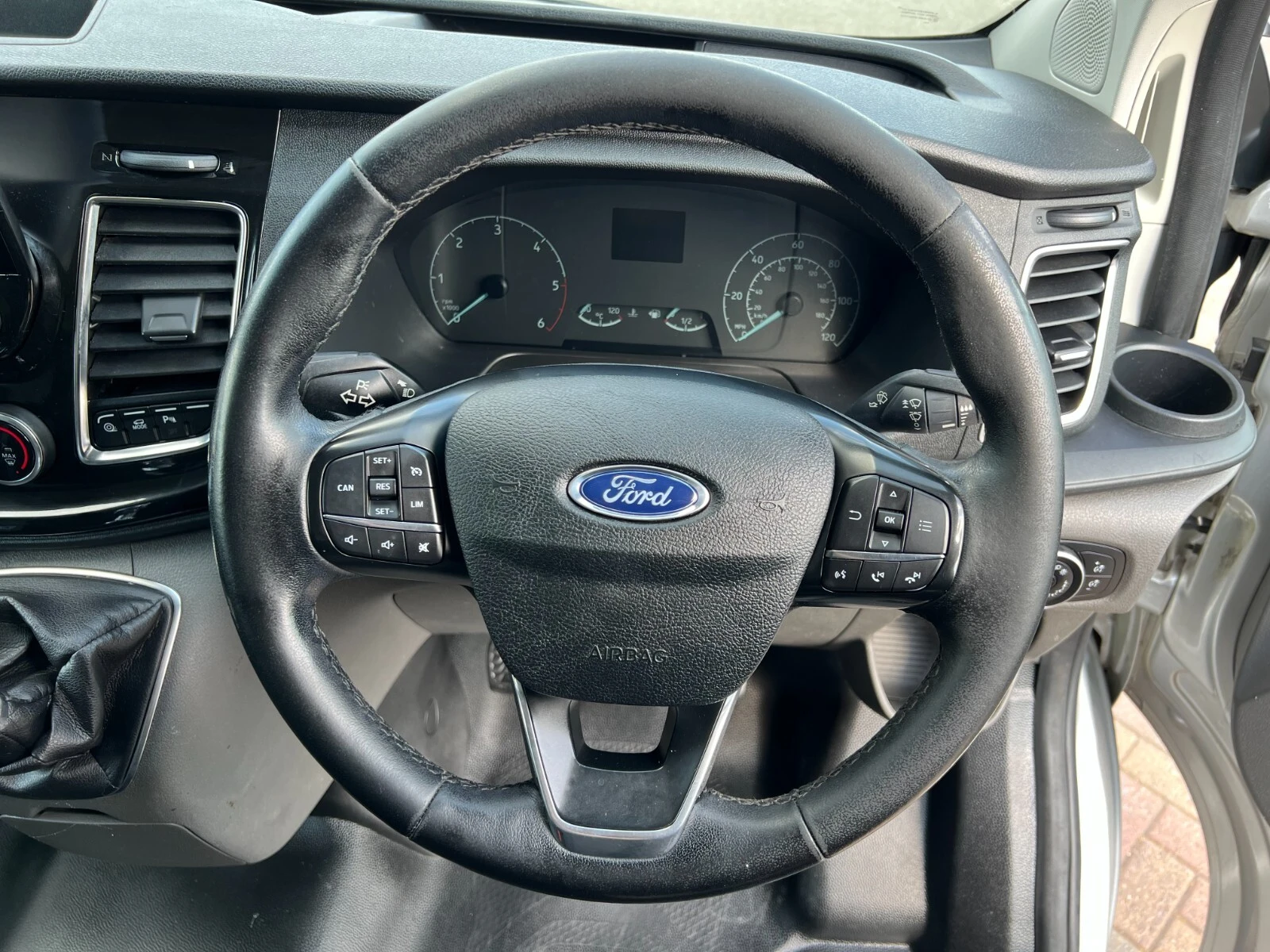 2020 Ford Transit Custom Panel Van — cab interior