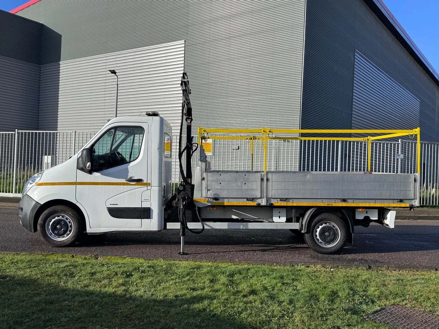 2018 Vauxhall Movano Dropside Van — side view