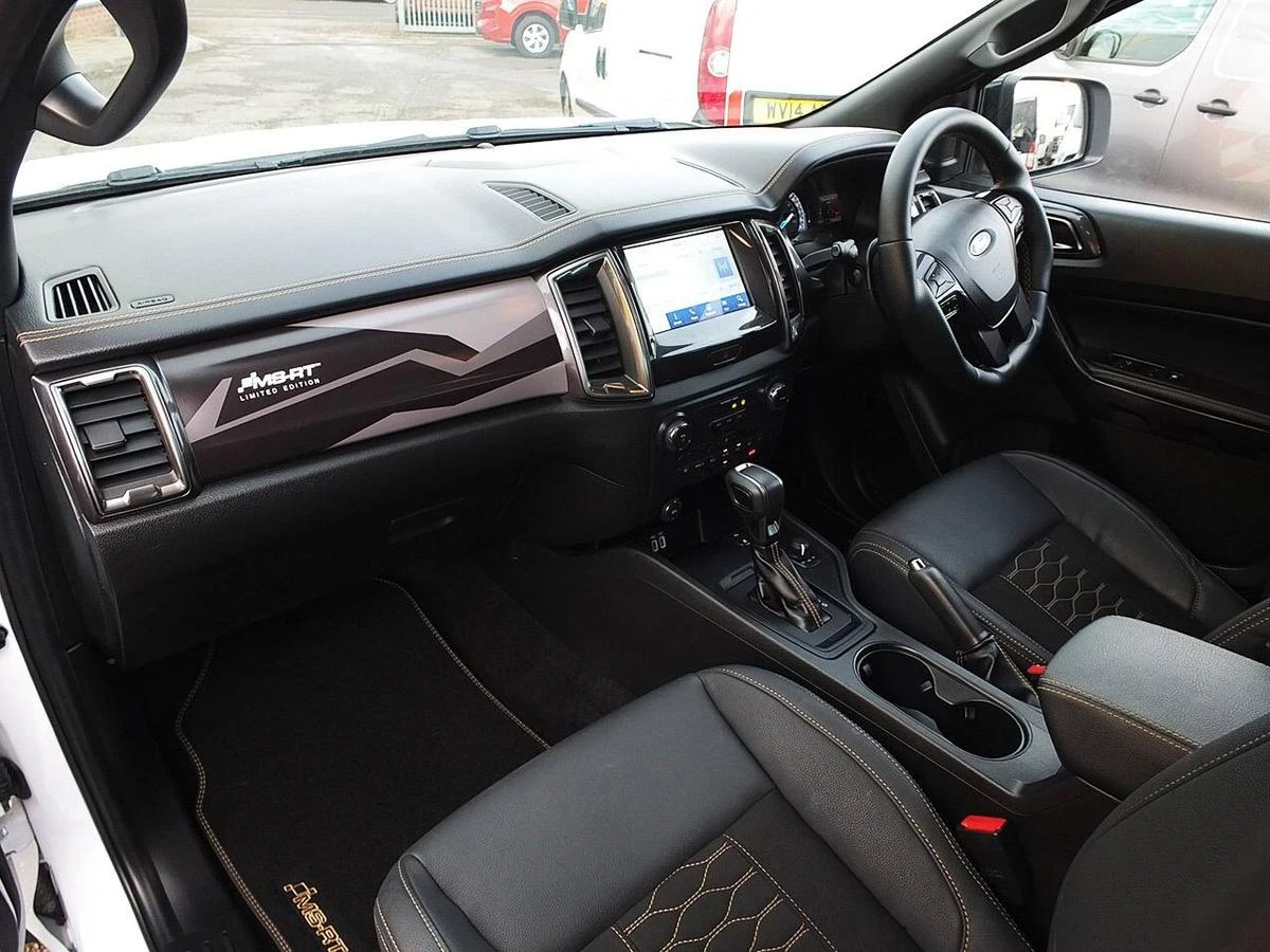 2023 Ford Ranger Double Cab PickUp Van — cab interior