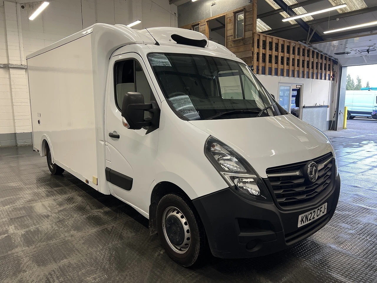 2022 Vauxhall Movano Luton Low Loader Van — front three-quarter view