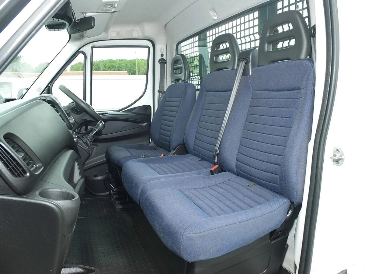 2022 Iveco Daily Dropside Van — cab interior