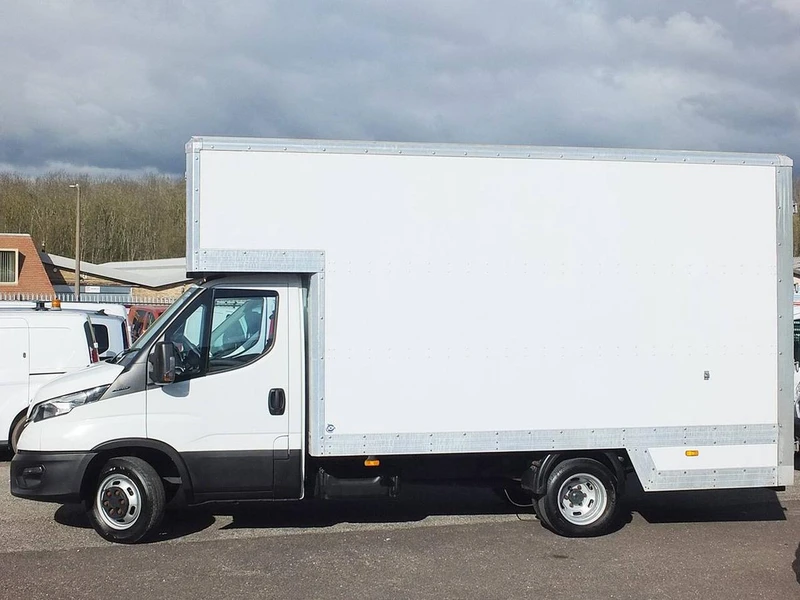 2021 Iveco Daily Luton Low Loader Van — side view