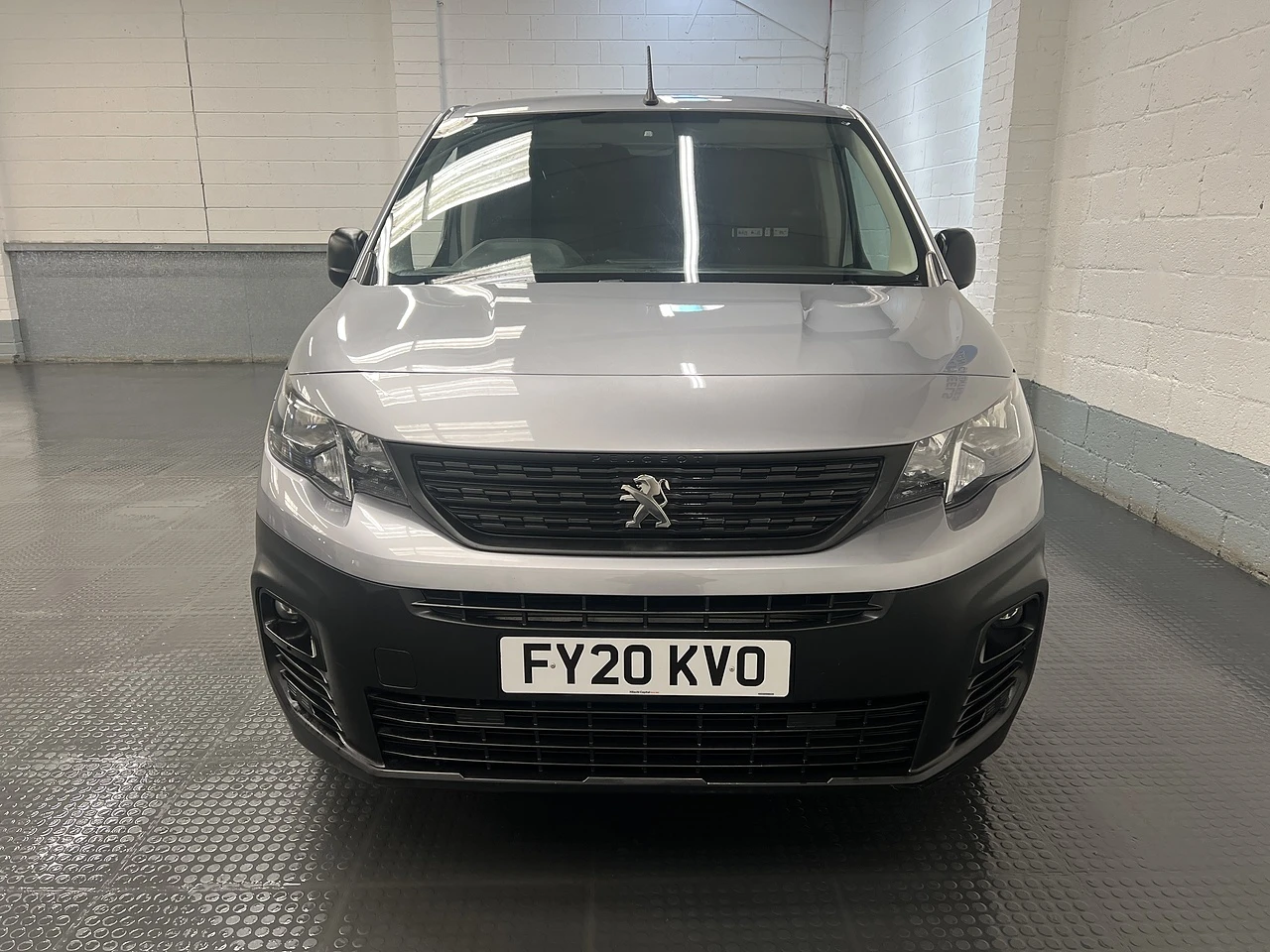 2020 Peugeot Partner Panel Van — front view