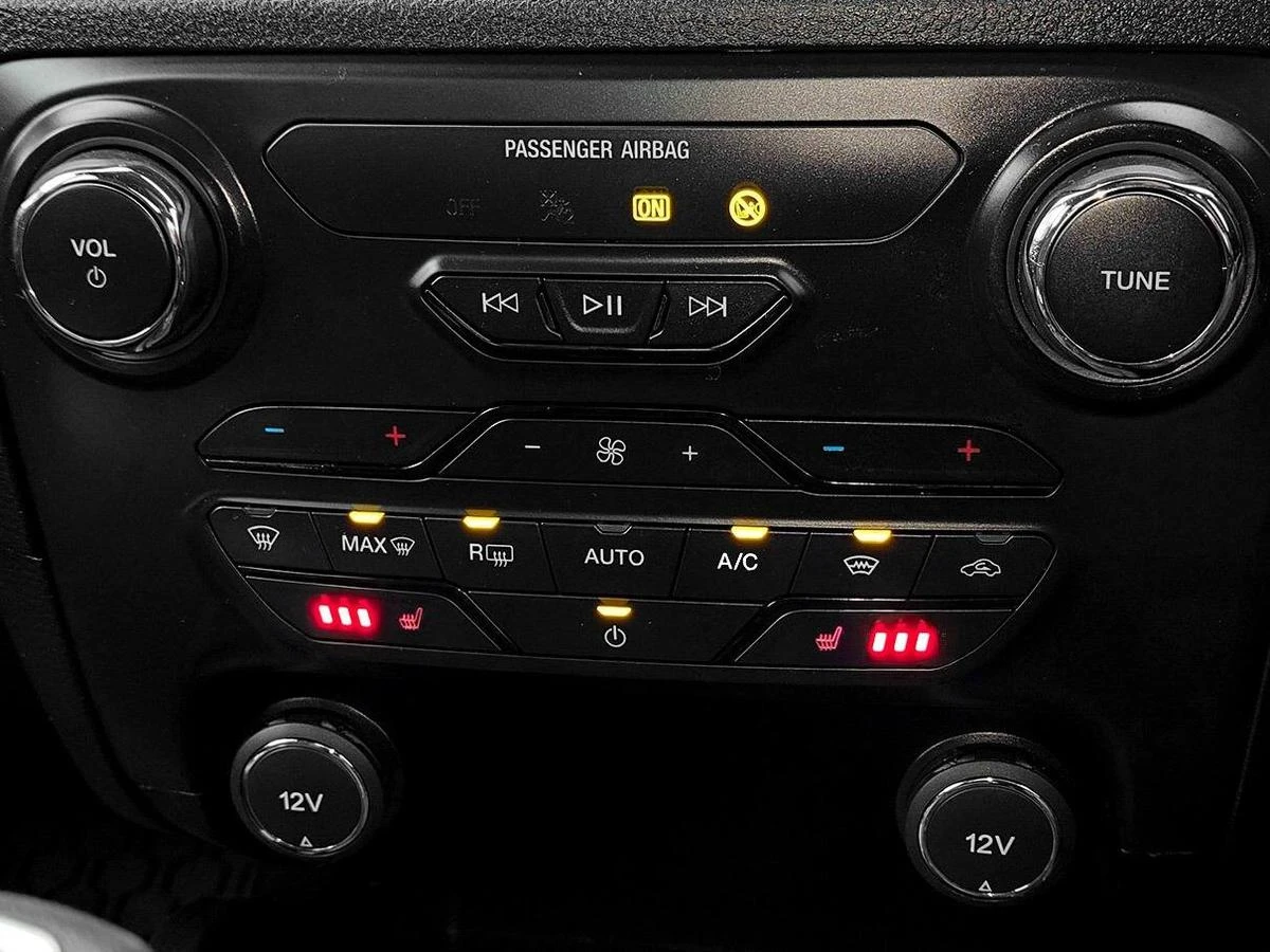 2023 Ford Ranger Double Cab PickUp Van — cab interior