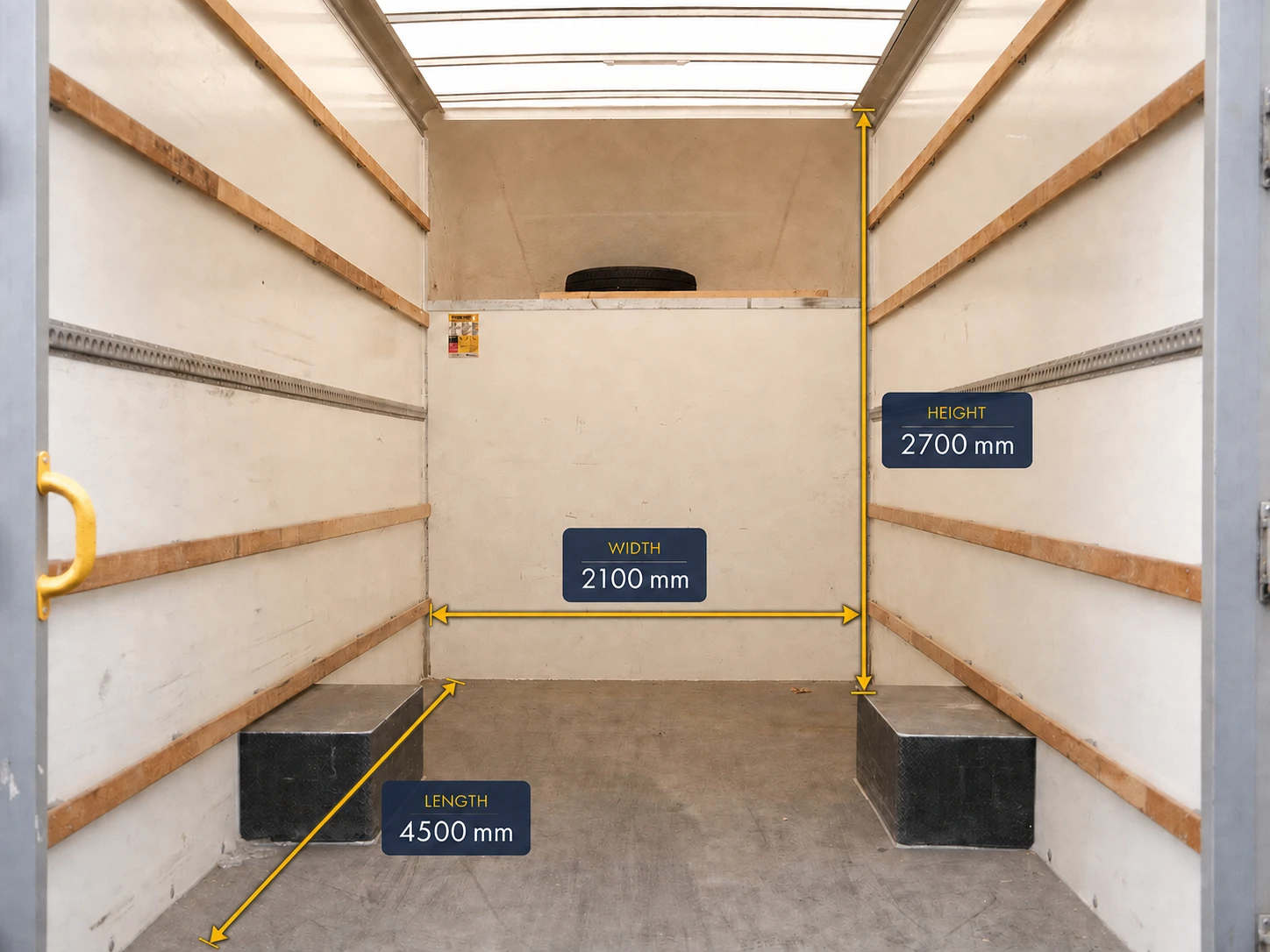 2023 Renault Master Luton Low Loader Van — cab interior