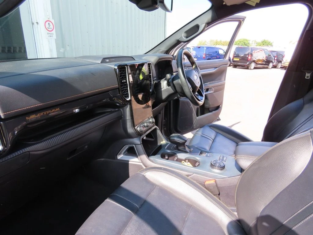 2023 Ford Ranger Double Cab PickUp Van — cab interior