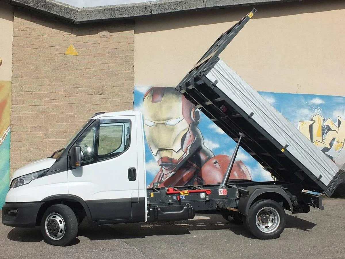 2021 Iveco Daily Tipper Van — side view