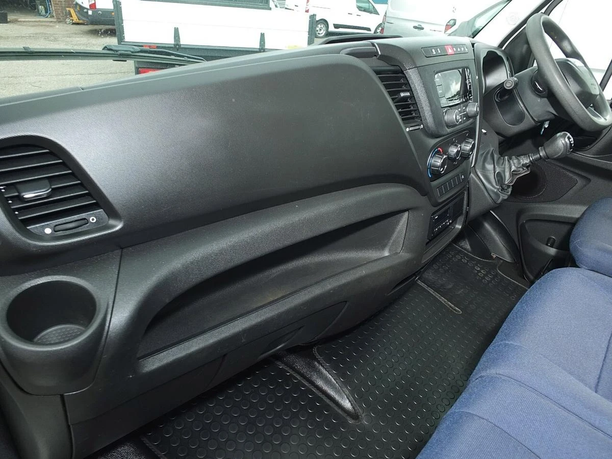 2022 Iveco Daily Dropside Van — cab interior