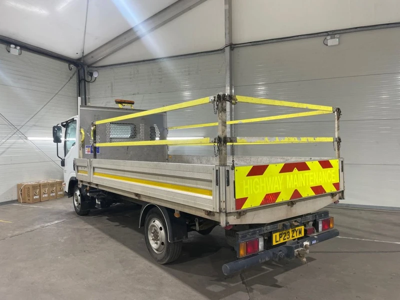 2023 Isuzu Grafter Dropside Van — side view