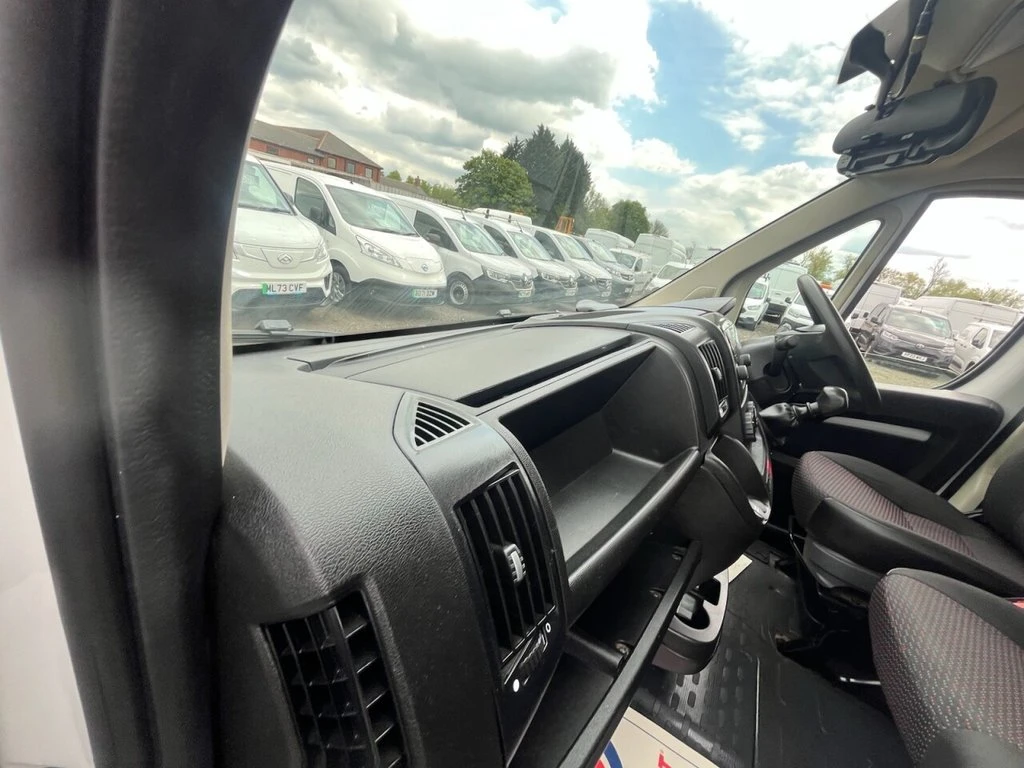 2022 Peugeot Boxer Dropside Van — cab interior