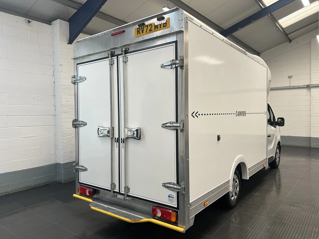 2022 Renault Trafic Luton Low Loader Van — rear three-quarter view
