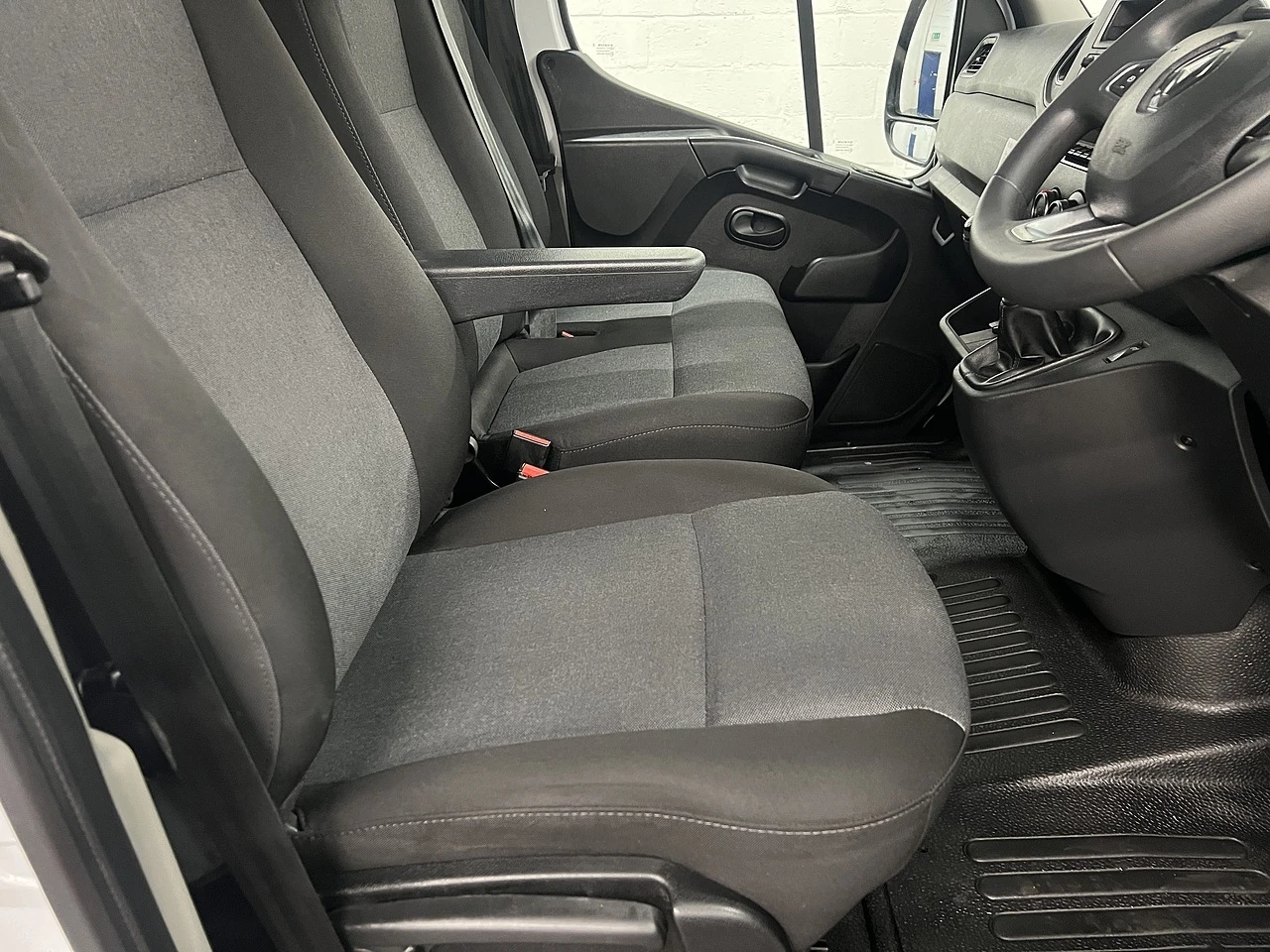 2024 Renault Master Luton Box Van — cab interior