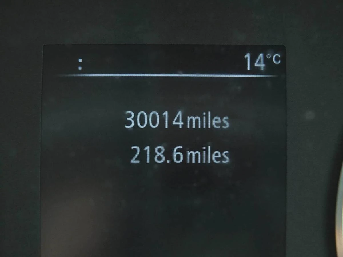 2024 Renault Master Luton Low Loader Van — cab interior