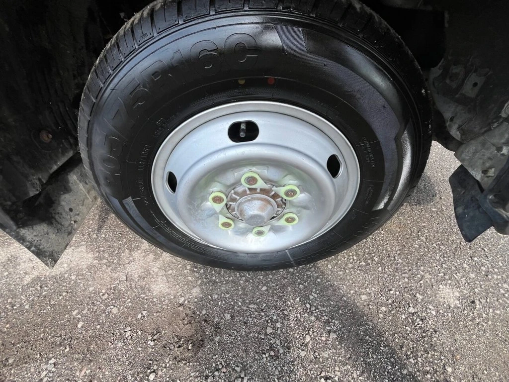 2023 Isuzu Grafter Tipper Van — detail