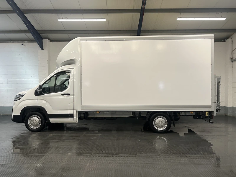 2024 Maxus Deliver 9 Luton Box Van — side view