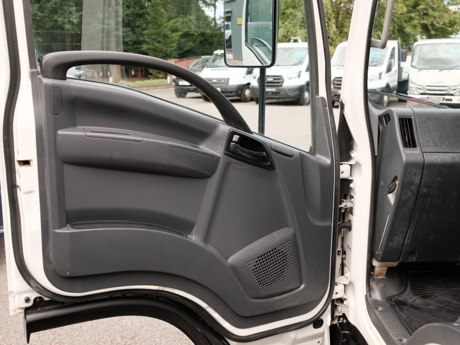 2024 Isuzu Grafter Dropside Van — cab interior