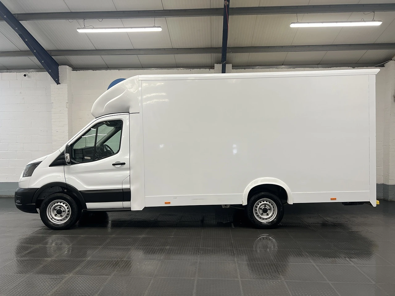2022 Ford Transit Luton Low Loader Van — side view