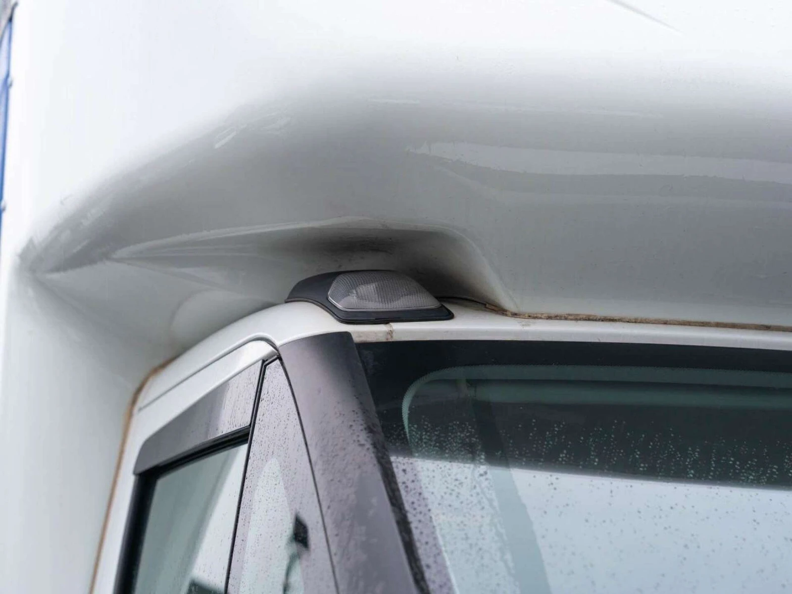 2023 Iveco Daily CurtainSider Van — detail