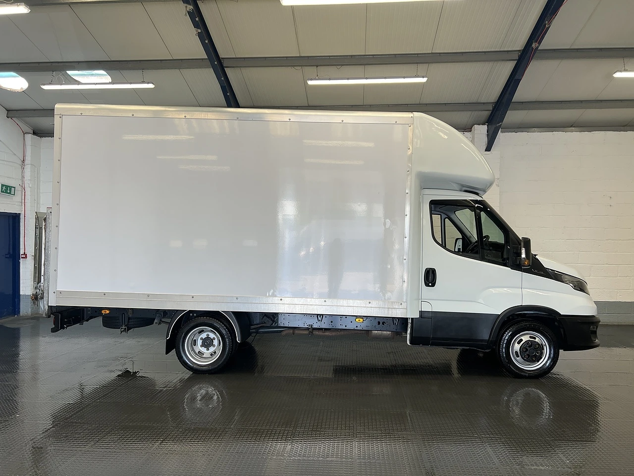 2023 Iveco Daily Luton Box Van — side view