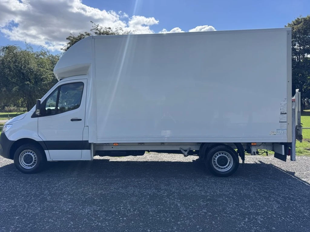 2022 Mercedes-Benz Sprinter Luton Box Van — side view