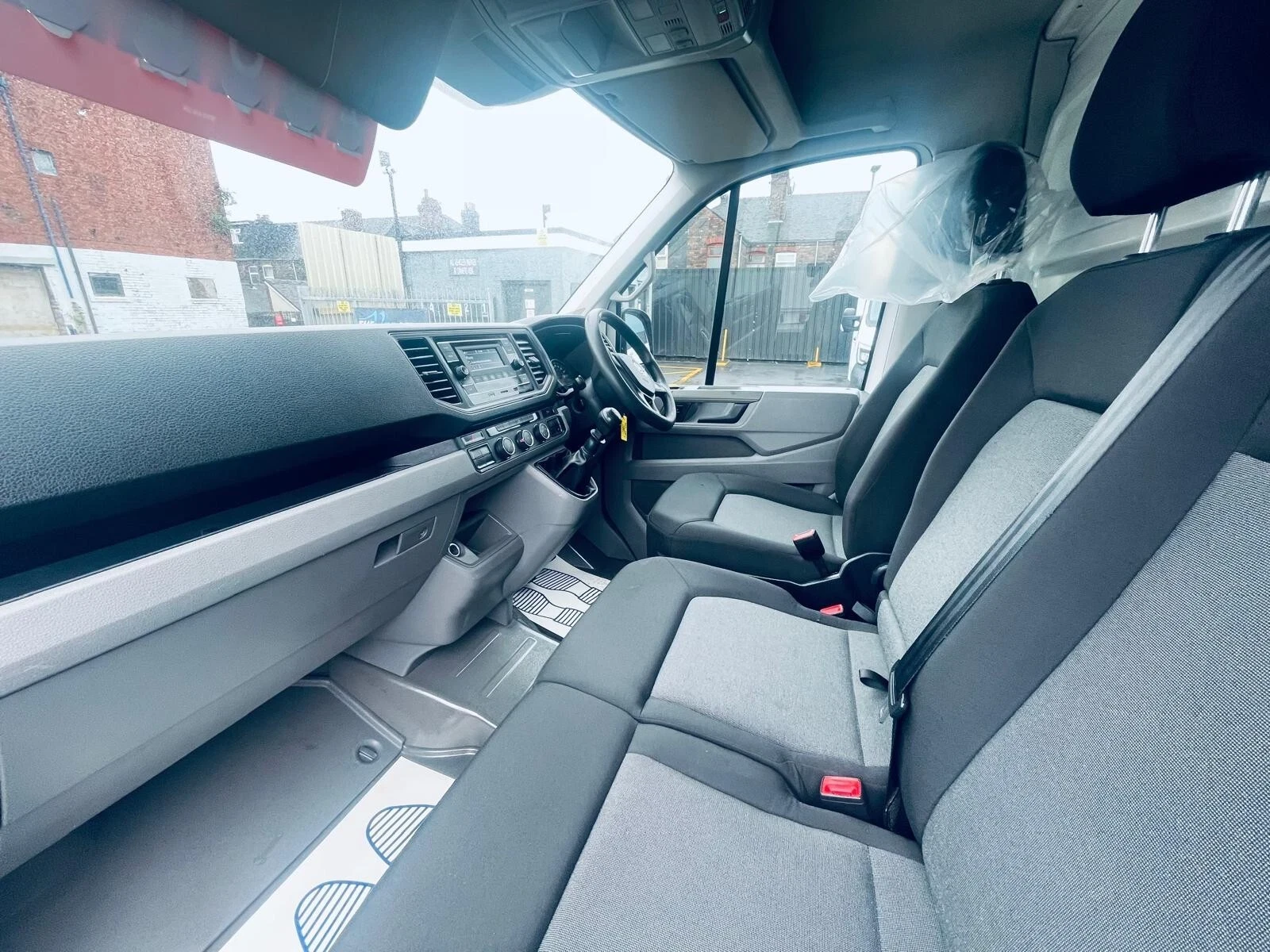 2021 Volkswagen Crafter Luton Box Van — cab interior