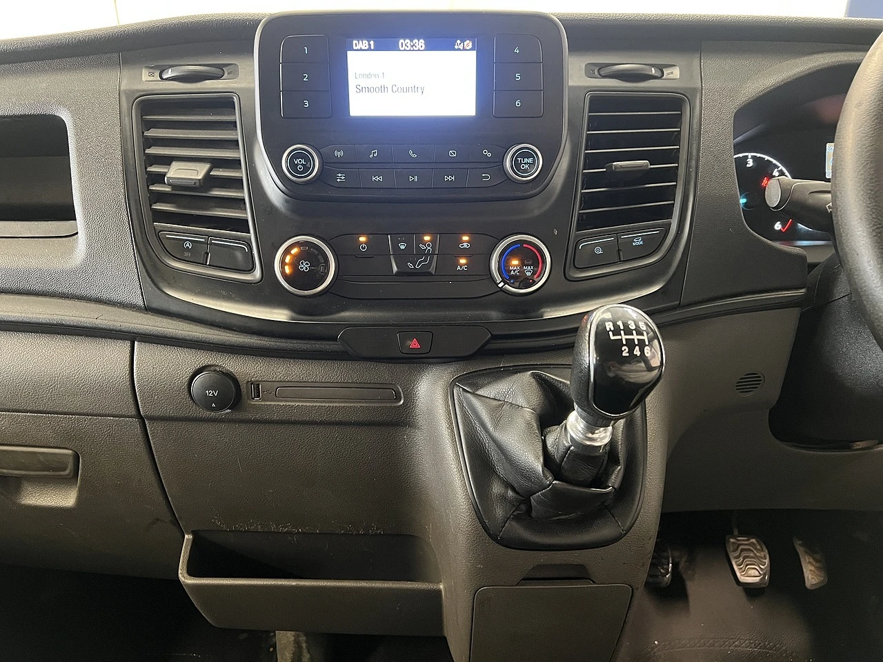 2022 Ford Transit Double Cab Tipper Van — cab interior