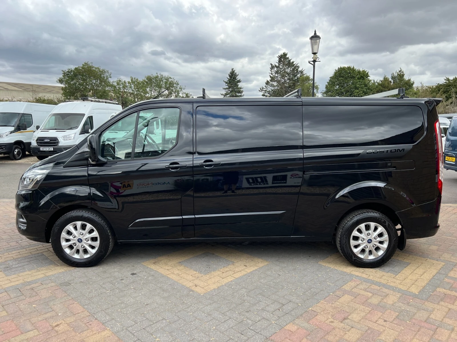 2022 Ford Transit Custom Panel Van — side view