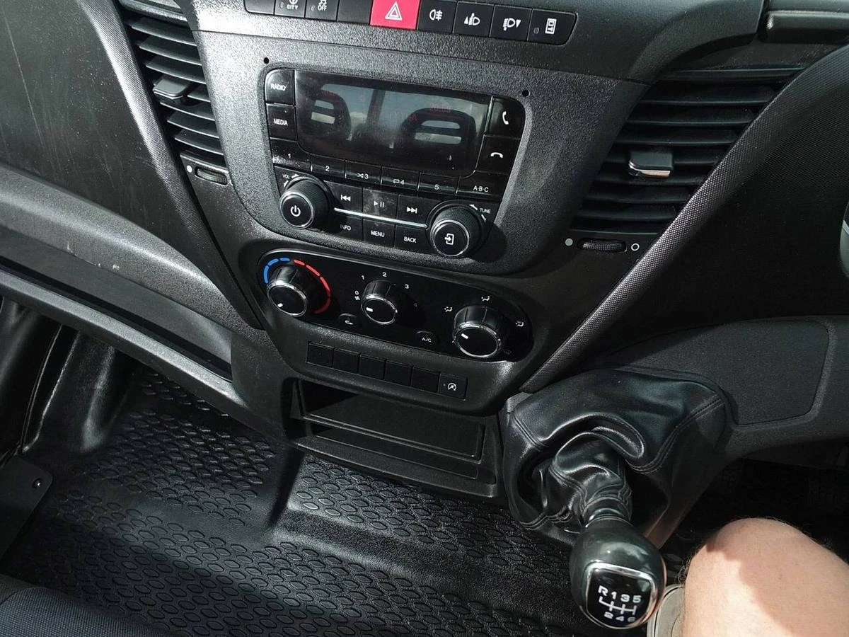 2021 Iveco Daily Dropside Van — cab interior