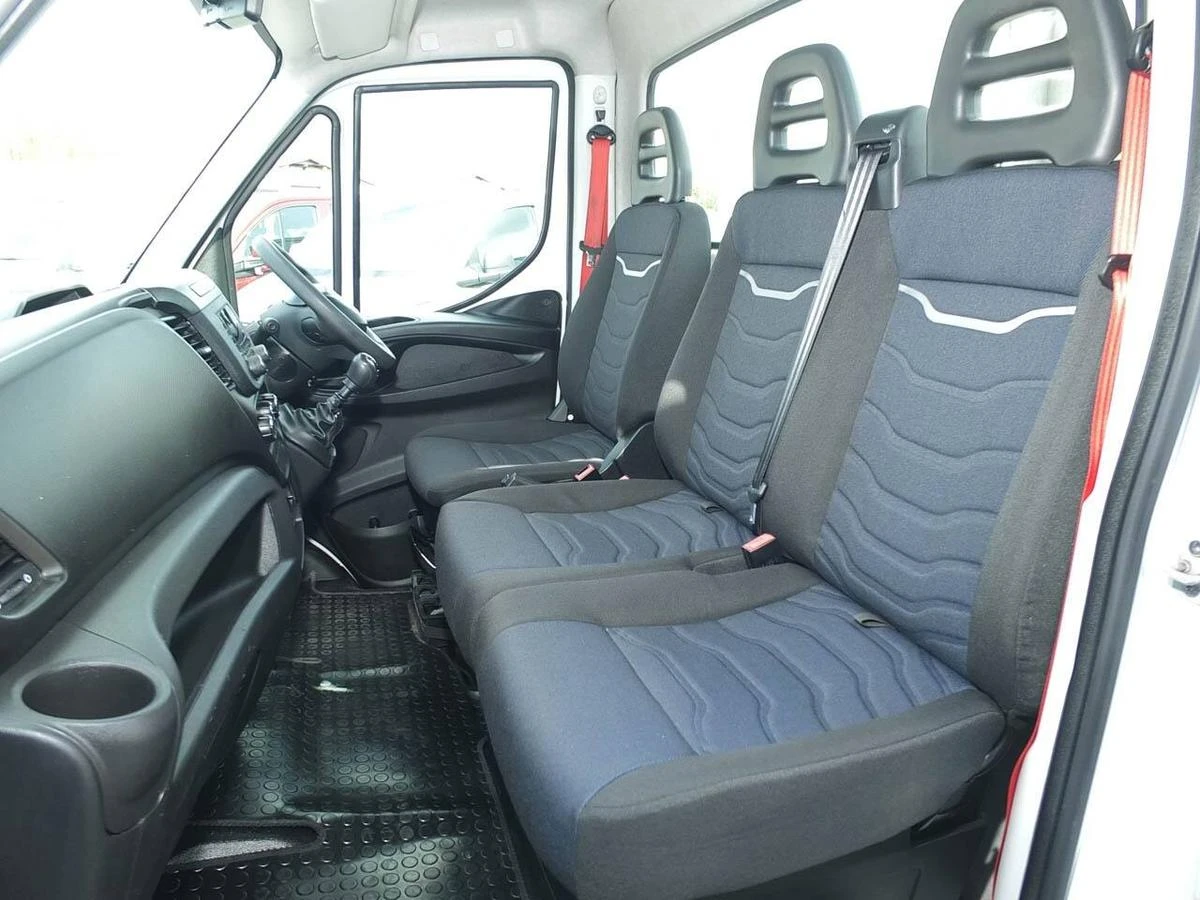 2021 Iveco Daily Dropside Van — cab interior