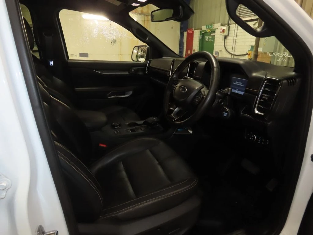 2024 Ford Ranger Double Cab PickUp Van — cab interior