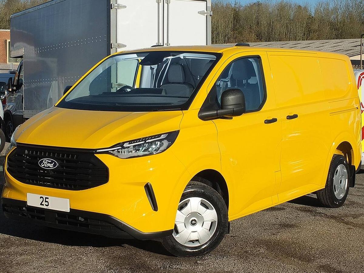 2025 Ford Transit Custom Panel Van — front three-quarter view