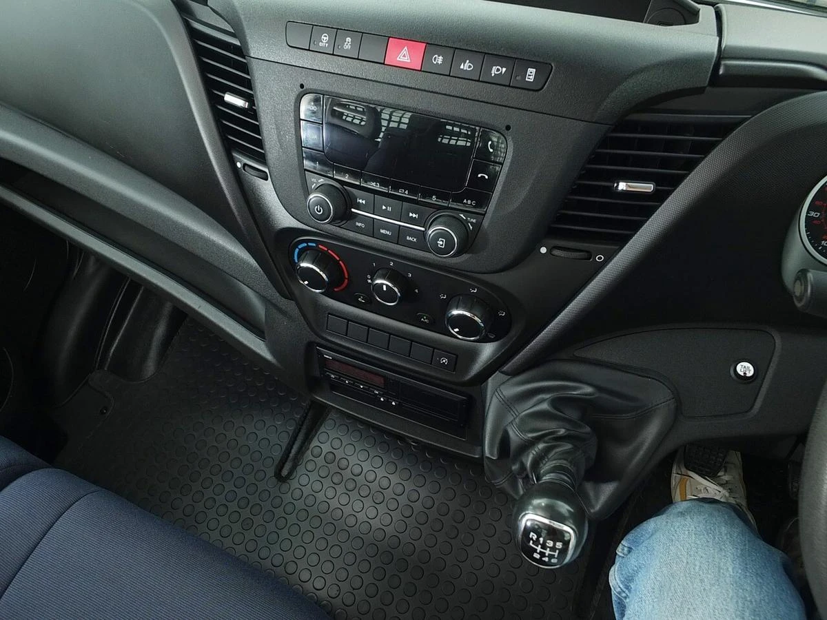 2022 Iveco Daily Dropside Van — cab interior