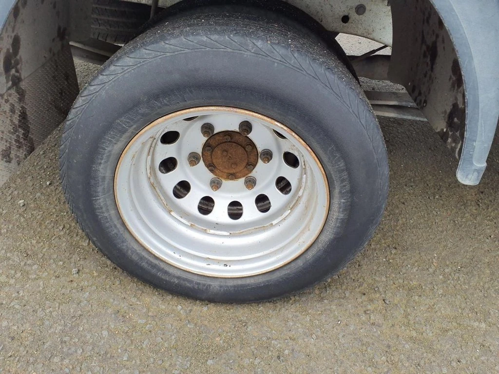 2022 Ford Transit Luton Box Van — detail
